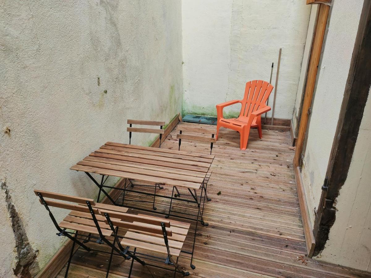 Apartamento Patio Cosy Thizy-les-Bourgs Exterior foto