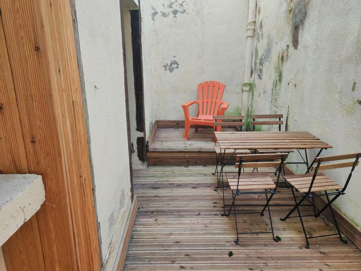 Apartamento Patio Cosy Thizy-les-Bourgs Exterior foto